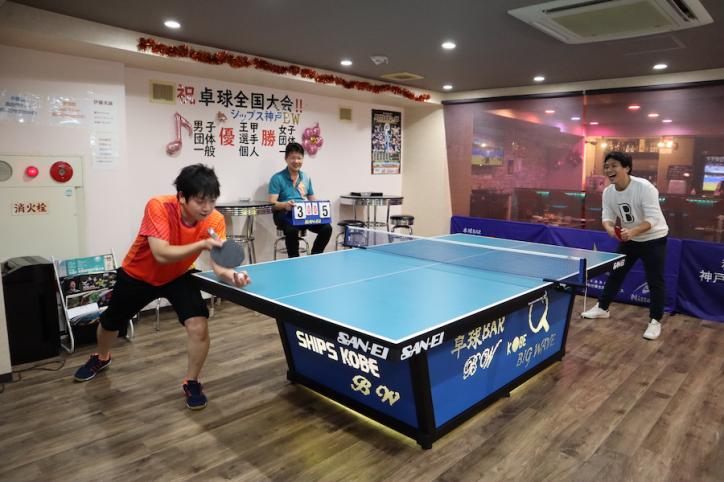 <font size='2' color='blue'>Mr. Ikeda and Mr. Hamai don’t stop talking about Table tennis</font>
